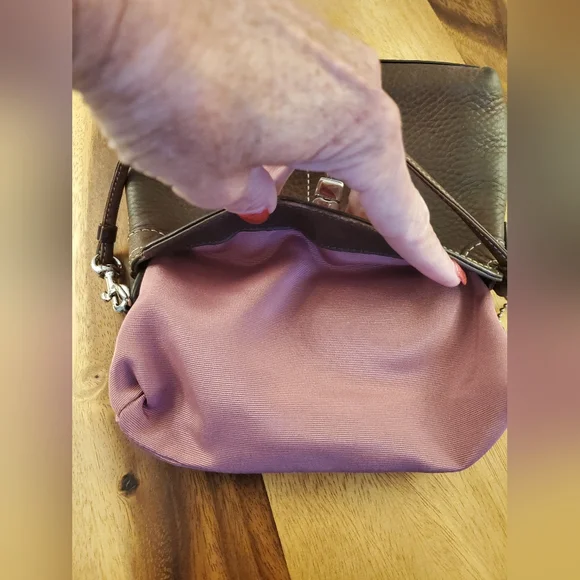 COACH TURN LOCK MINI BAG IN BROWN LEATHER IN GREAT CONDITION! - Picture 6 of 7